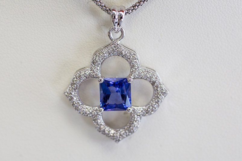 Custom-made fine jewelry piece 6 by 14 Karat Jewelers, Livonia Michigan